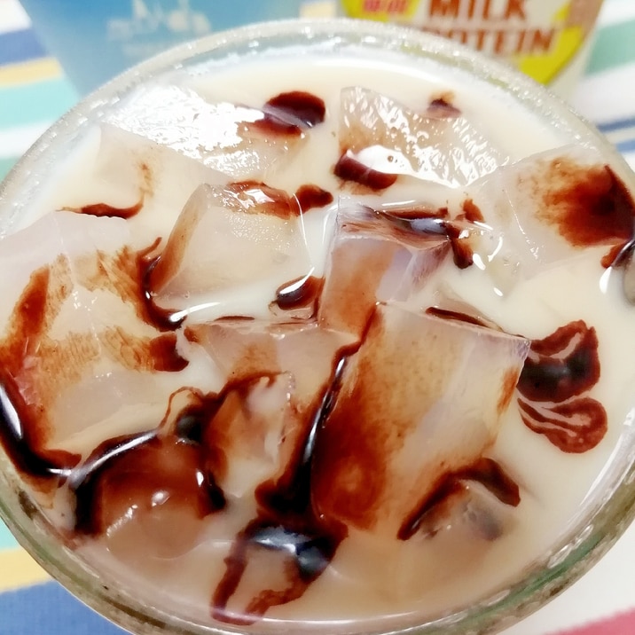 アイス チョコ寒天inプロテインカフェオレ レシピ 作り方 By Nyan260 楽天レシピ
